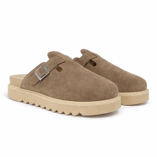 ANTIGUO BUCKLE CLOGS CAMEL